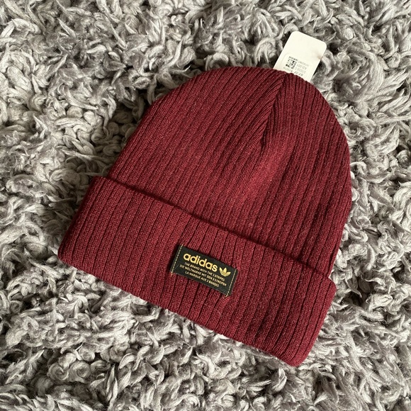 Adidas Originals Beanie -NWT - Picture 1 of 2